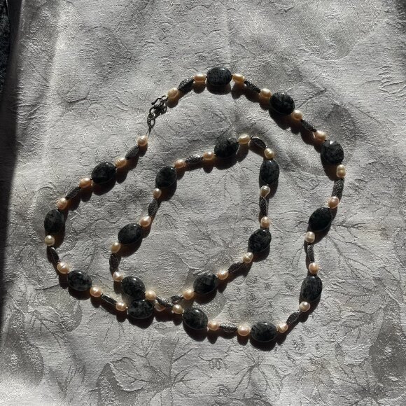 Quartz and Pearl Necklace 100 g 20" - Picture 2 of 4